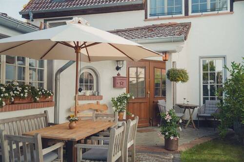 Terrasse - 1 Zimmer Mehrfamilienhaus, Wohnhaus zum Kaufen in Frankfurt