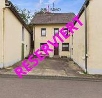 Ehemaliges Bauernhaus mit Nebengebäuden in Kruchten