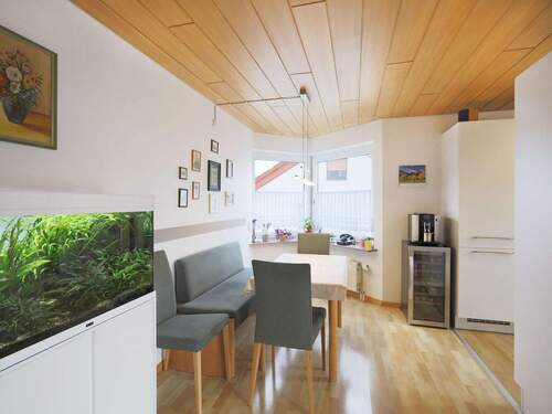 Schöner Essbereich mit Erkerfenster - 3 Zimmer Etagenwohnung in Ditzingen-Hirschlanden