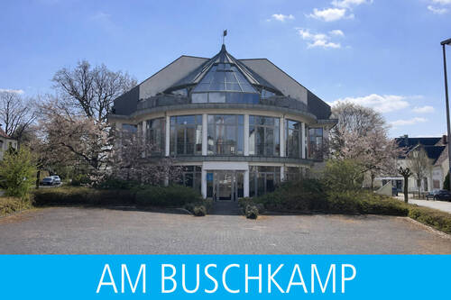 Titelbild mit Balken - Gute Infrastruktur - Zentrale Bürofläche in BI-Brackwede!