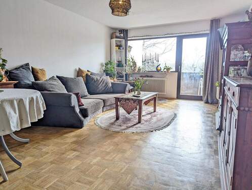 Wohnzimmer - 2 Zimmer Etagenwohnung zum Kaufen in Schwetzingen