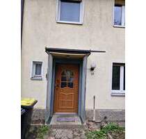 Sanierungsbedürftiges Reihenmittelhaus mit großem Potenzial in beliebter Lage zu verkaufen! - Forchheim