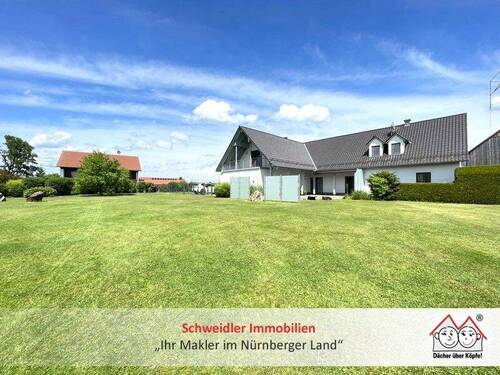 Außenansicht - Groß & modern - XXL-Einfamilienhaus (Bj. 2006) mit 1.900 m² Grund und Doppelgarage in Krottensee