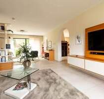 Elegantes Einfamilienhaus mit Einliegerwohnung in begehrter u. naturnaher Wohnlage von Erlabrunn