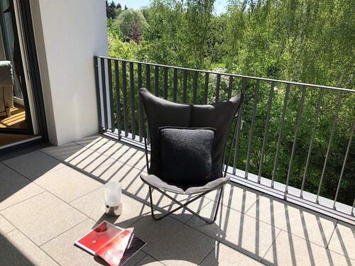 Überdachte Sonnenloggia - 2 Zimmer Etagenwohnung zur Miete in Frankfurt am Main