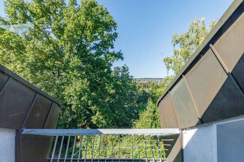 Ausblick
- 6 Zimmer Doppelhaushälfte zum Kaufen in Stuttgart