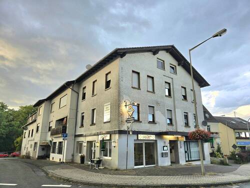 20250905_182909.jpg - Wohn-u.Geschäftshaus Flammersfeld 750m² Wohnfläche+210m² Gewerbe Miete 48720 EUR p.a.+NK Ausbaureserve