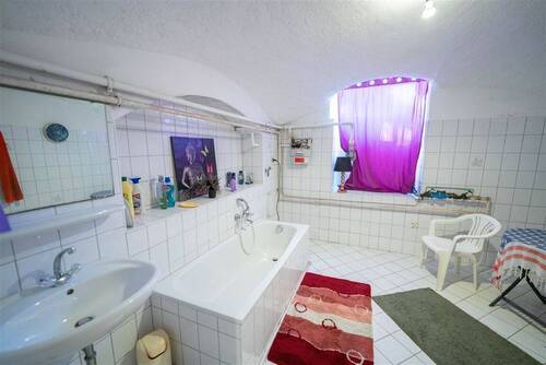 Gemeinschaftsbadezimmer - 