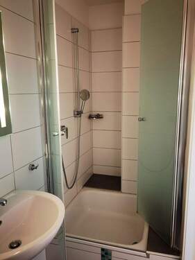 DU Bad teil 2 - Mehrfamilienhaus, Wohnhaus in Düsseldorf - Bezirk 1