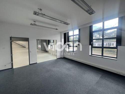 Innenansicht - Halle in Köln zur Miete