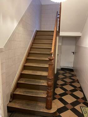 Treppenhaus - Mehrfamilienhaus, Wohnhaus in Trier