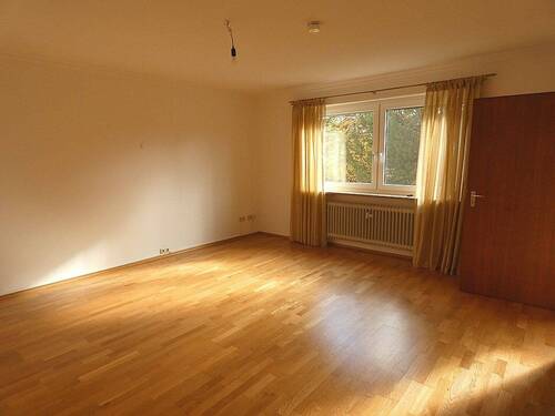Wohnzimmer 1 - 1 Zimmer Etagenwohnung zur Miete in Bad Steben