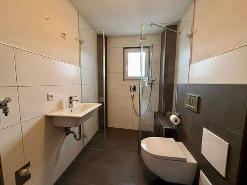 neuwertiges Tageslichtbad - 3 Zimmer Etagenwohnung in Bad Säckingen