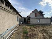 Stallgebäude - 