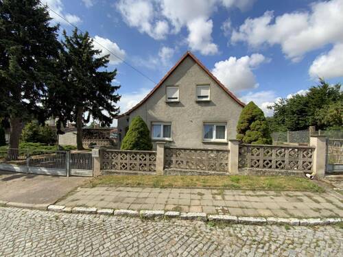 Straßenansicht - 4 Zimmer Einfamilienhaus zum Kaufen in An der Schmücke