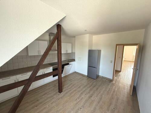 Küche - Wohnen im Dachgeschoss - 3 Zimmer- EBK - zwei Bäder