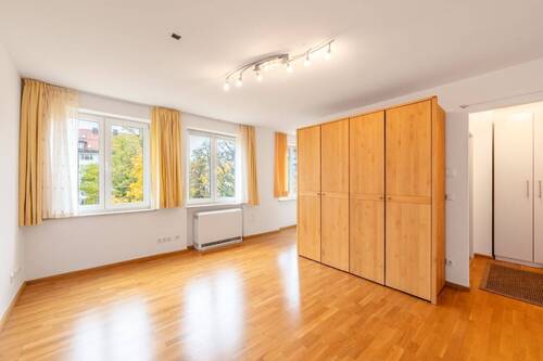 Wohn_und_Schlafbereich - AIGNER - Gut geschnittene 1-Zimmer-Wohnung in begehrter Lage Schwabing-West