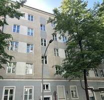 Wohnung mit Potenzial! Bezugsfreie 2-Zimmer-Wohnung im beliebten Friedrichshain! - Berlin