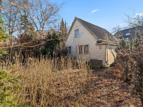 Attraktive Grundstückslage mit Entwicklungspotenzial - 