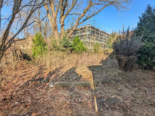 Wertige Neubauten in direktem Umfeld - 