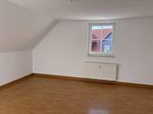 Wohnzimmer - 3 Zimmer Etagenwohnung zur Miete in Lobstädt