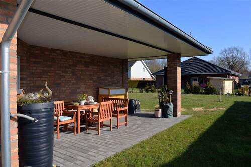 Überdachte Terrasse - 