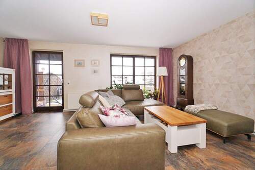 Wohnen, Blick zur Terrasse - 5 Zimmer Doppelhaushälfte in Klipphausen / Röhrsdorf