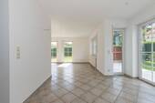 Der lichtdurchflutete Wohn- Essbereich - 