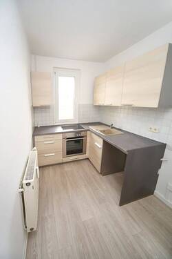 Küche - Schicke 2-Raumwohnung mit Einbauküche