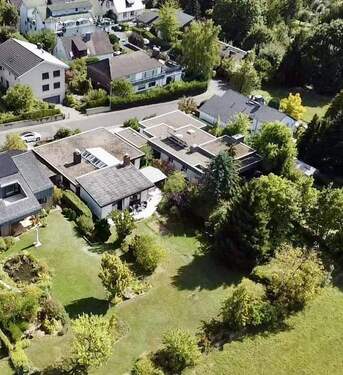 Bild 2 - 6 Zimmer Einfamilienhaus zum Kaufen in Niedernhausen