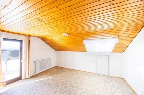 Schlafzimmer - 8 Zimmer Mehrfamilienhaus, Wohnhaus in Remshalden