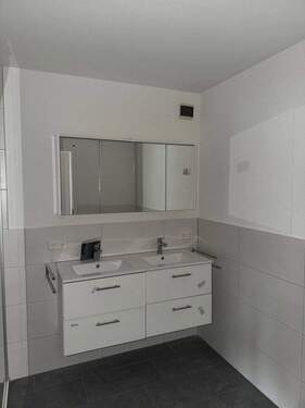 Bild 3 - 4 Zimmer Etagenwohnung in Zimmern ob Rottweil