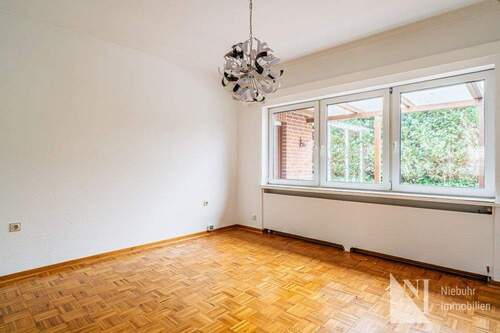 Schlafzimmer im EG - 