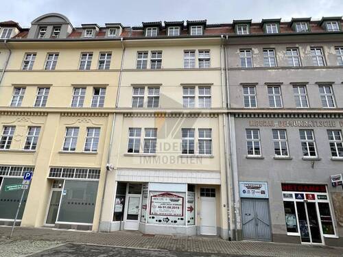 Ansicht - Wohnen im Zentrum! Gemütliche 2-Raum Dachgeschoss mit Badewanne!