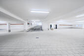 Tiefgarage mit großzügigen Einzelstellplätzen - 