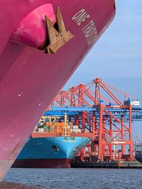 Umschlagplatz - Lagerplatz - super verkehrsgünstig