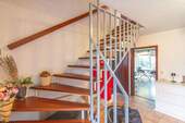 EG Treppe zum Dachgeschoss - 