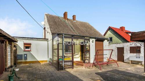 Außenansicht 3 - Einfamilienhaus mit 104,00 m&sup2; in Saal zum Kaufen
