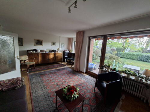 Bild 3 - 6 Zimmer Reihenendhaus in Norderstedt