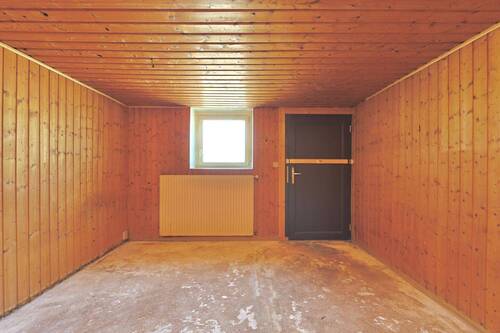 Kellerraum mit separatem Eingang - 