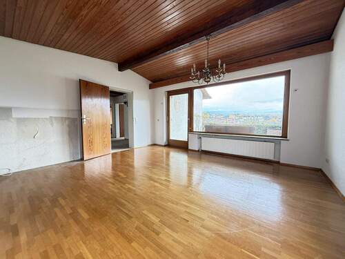 EG - Wohnzimmer mit Terrasse - 