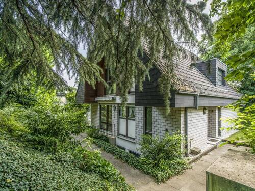 Wohnen im Grünen! - Einfamilienhaus mit 122,10 m&sup2; in Wiesbaden zum Kaufen