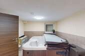 Whirlpool im Keller - 