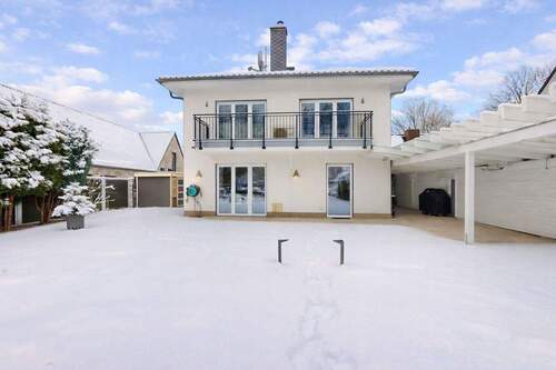 Blick vom Garten - 5 Zimmer Einfamilienhaus zum Kaufen in Ahrensburg