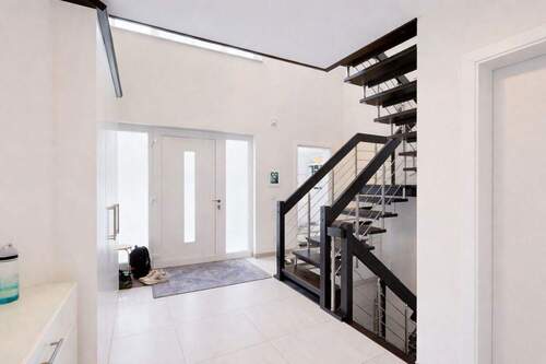 Eingangsbereich - Einfamilienhaus mit 277,00 m&sup2; in Ahrensburg zum Kaufen