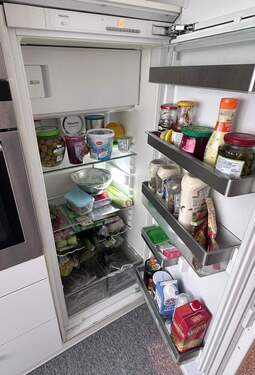 Kühlschrank in der Einbauzeile - 