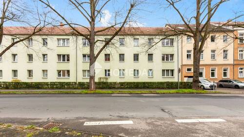 Außenansicht 4 - Solide 2-Zimmer-Wohnung in ruhiger Wohnlage