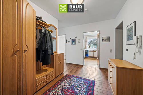 Flur - Etagenwohnung mit 79,60 m² in Baindt zum Kaufen