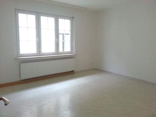 Geräumiger Wohnbereich - 2 Zimmer Etagenwohnung zur Miete in Cochem