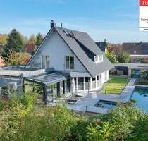 Traumhaftes Architektenhaus mit großem Pool, Saunahaus und Doppelgarage - Rostock Dierkow-Neu